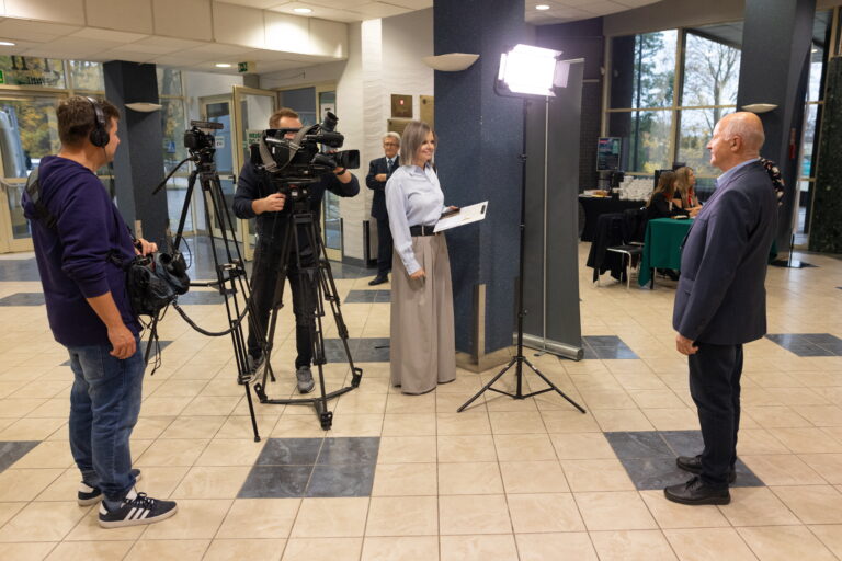 Zapraszamy przed telewizory!